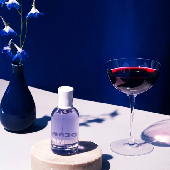 ❤️BUY 2 GET 1 FREE Midnight Magic Eau De Perfume, Retail 88.00US - Picture 3 of 9